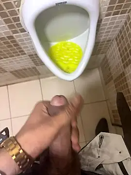 hitlar1026 online show from November 2025 06:35:01 AM