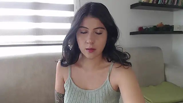BubbleGumm  online show from May 2026 07:11:02 PM