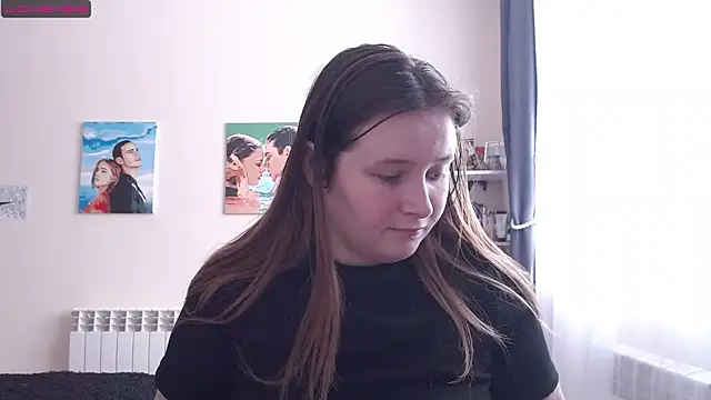 Light Luna online show from March 2025 04:49:01 AM