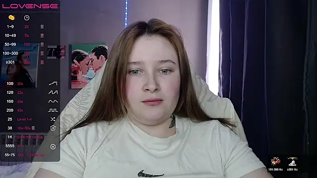 Snapshot of Light_Luna chatting on February 2026 07:12:02 AM Light Luna online show from February 2026 07:12:02 AM