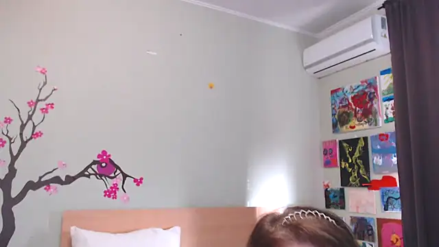 genialwomen online show from December 2024 09:05:02 AM