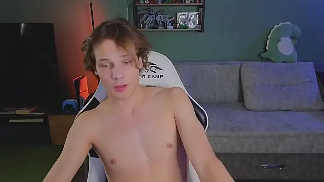 TeddyLiLboy online show from October 2025 03:47:02 PM