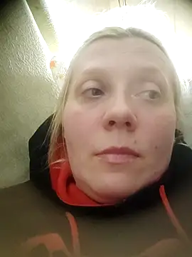 LeraSweet online show from April 2026 08:48:01 PM