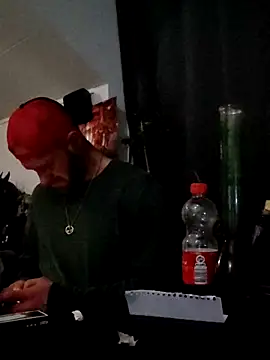 eltoulou online show from February 2025 08:25:01 PM