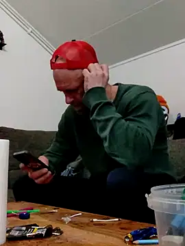 eltoulou online show from February 2025 07:09:01 PM