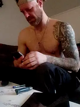 eltoulou online show from March 2025 04:46:02 PM