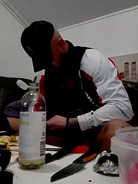 eltoulou online show from March 2025 10:49:01 PM