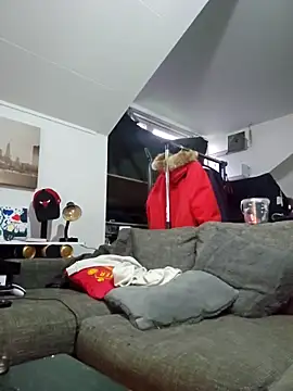 eltoulou online show from April 2026 06:02:01 PM