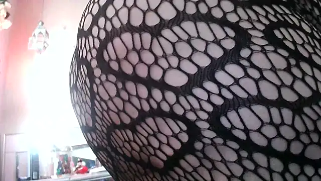 Snapshot of BeckiTooSweet chatting on March 2025 05:05:01 PM BeckiTooSweet online show from March 2025 05:05:01 PM