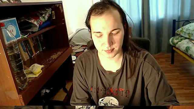 Snapshot of EvaMiron chatting on February 2025 09:07:01 AM EvaMiron online show from February 2025 09:07:01 AM