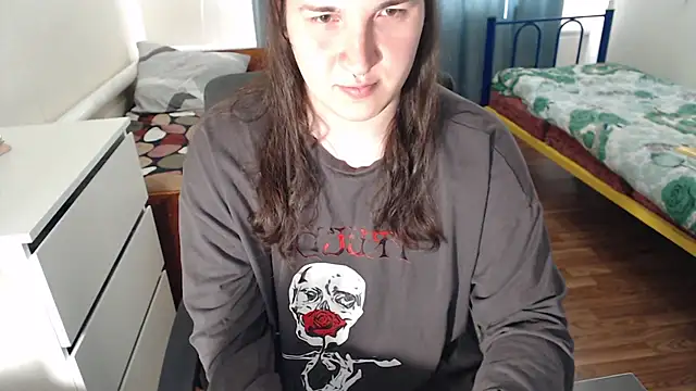 Snapshot of EvaMiron chatting on September 2025 10:29:01 AM EvaMiron online show from September 2025 10:29:01 AM