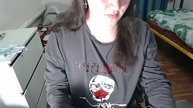 Snapshot of EvaMiron chatting on October 2025 09:22:01 PM EvaMiron online show from October 2025 09:22:01 PM