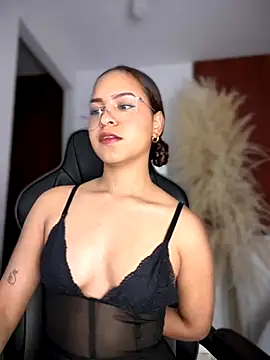 gretta kler1 online show from September 2025 10:49:02 AM