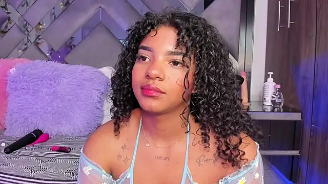 Iris hott1 online show from December 2024 01:10:02 AM