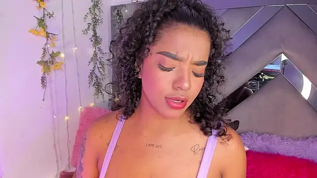 Iris hott1 online show from March 2025 11:45:02 PM