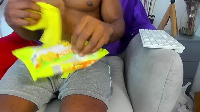 bigcock latin1 online show from December 2025 02:41:02 AM