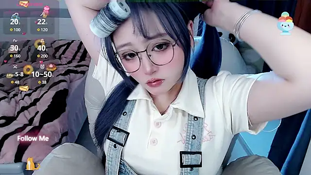 Snapshot of Sweet-18wanwan chatting on December 2024 08:36:01 PM Sweet-18wanwan online show from December 2024 08:36:01 PM