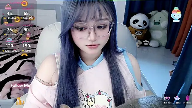 Snapshot of Sweet-18wanwan chatting on January 2025 03:33:02 PM Sweet-18wanwan online show from January 2025 03:33:02 PM