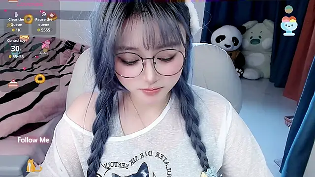 Snapshot of Sweet-18wanwan chatting on January 2025 08:48:01 PM Sweet-18wanwan online show from January 2025 08:48:01 PM