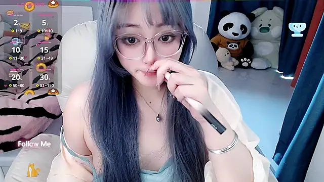 Snapshot of Sweet-18wanwan chatting on January 2025 07:17:01 AM Sweet-18wanwan online show from January 2025 07:17:01 AM