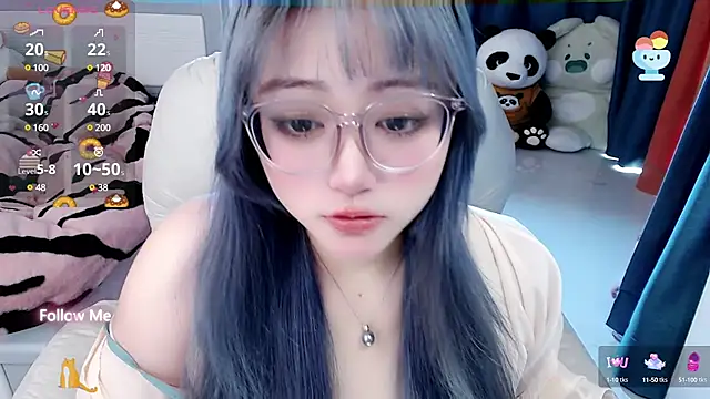 Snapshot of Sweet-18wanwan chatting on January 2025 06:17:02 PM Sweet-18wanwan online show from January 2025 06:17:02 PM