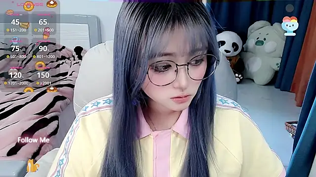 Snapshot of Sweet-18wanwan chatting on January 2025 05:05:01 PM Sweet-18wanwan online show from January 2025 05:05:01 PM