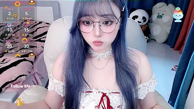 Snapshot of Sweet-18wanwan chatting on January 2025 06:46:01 PM Sweet-18wanwan online show from January 2025 06:46:01 PM
