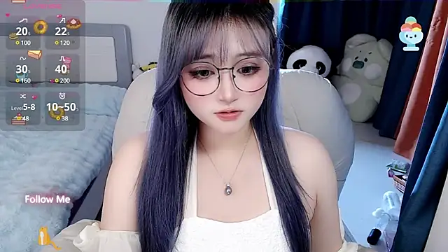 Snapshot of Sweet-18wanwan chatting on February 2025 07:59:02 PM Sweet-18wanwan online show from February 2025 07:59:02 PM