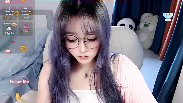 Snapshot of Sweet-18wanwan chatting on March 2025 06:05:02 PM Sweet-18wanwan online show from March 2025 06:05:02 PM