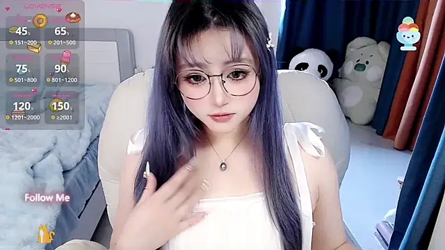 Snapshot of Sweet-18wanwan chatting on March 2025 08:42:01 PM Sweet-18wanwan online show from March 2025 08:42:01 PM