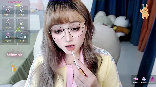 Snapshot of Sweet-18wanwan chatting on September 2025 04:07:02 PM Sweet-18wanwan online show from September 2025 04:07:02 PM