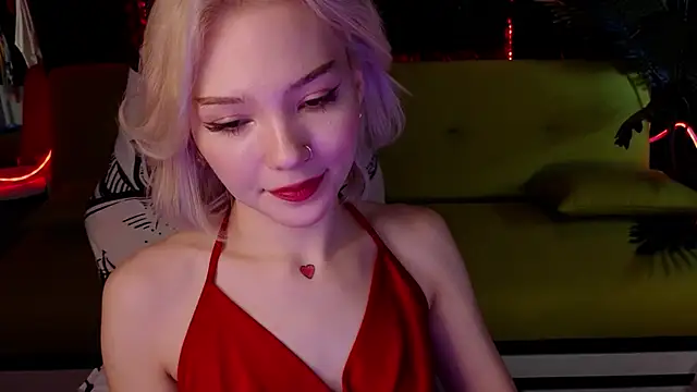 Snapshot of SandraBoyl chatting on January 2025 04:19:02 AM SandraBoyl online show from January 2025 04:19:02 AM