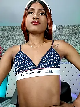 Snapshot of Elektra_Queen chatting on December 2024 01:28:02 PM Elektra Queen online show from December 2024 01:28:02 PM