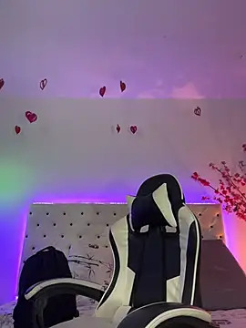 Elektra Queen online show from March 2026 01:05:02 PM