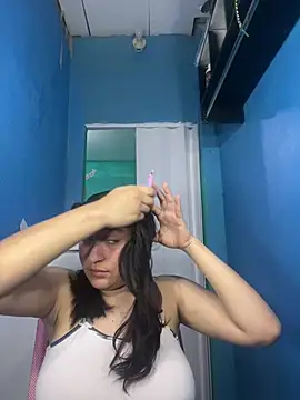 Little Cuttie  online show from February 2025 05:30:01 PM