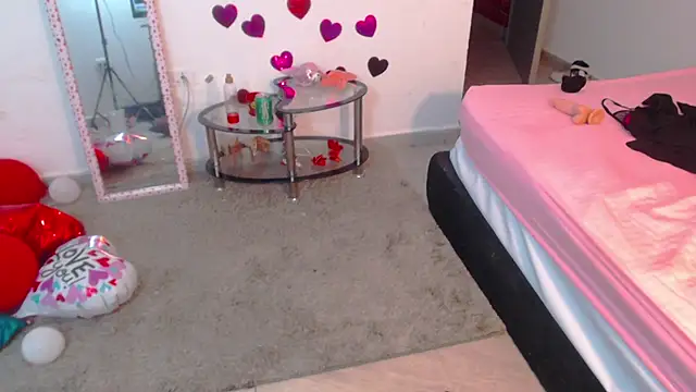 Snapshot of SaraApril_1 chatting on February 2025 03:04:02 AM SaraApril 1 online show from February 2025 03:04:02 AM