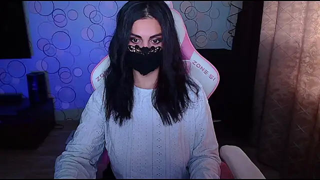   Yasmina   online show from October 2025 04:35:02 AM