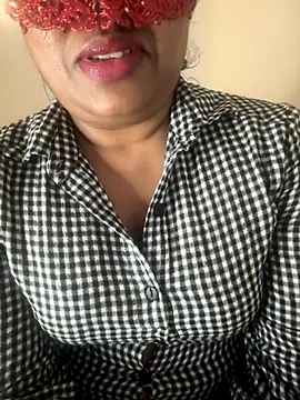 Shasha X online show from November 2025 11:10:02 AM