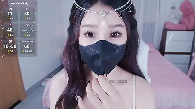 PimChanOK online show from February 2025 02:47:02 AM