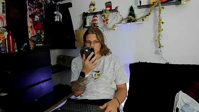 Tom Krakow online show from December 2024 08:02:02 PM