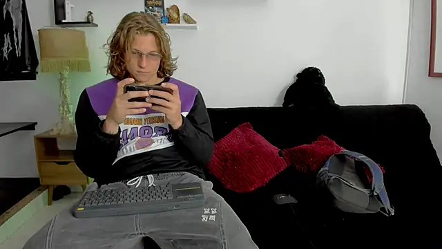 Tom Krakow online show from January 2025 08:37:01 PM