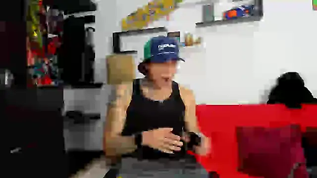 Tom Krakow online show from February 2025 07:04:02 PM