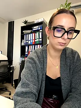 Hii Lolla online show from October 2025 06:11:02 AM