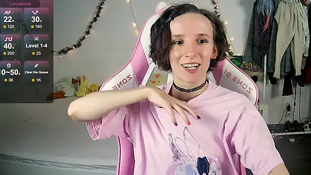 Violet Veliya online show from October 2025 05:47:03 PM