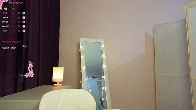 Snapshot of Dana_Magicall chatting on February 2025 02:13:02 PM Dana Magicall online show from February 2025 02:13:02 PM