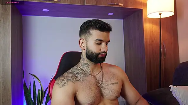 MarkHazze online show from November 2025 11:28:01 PM