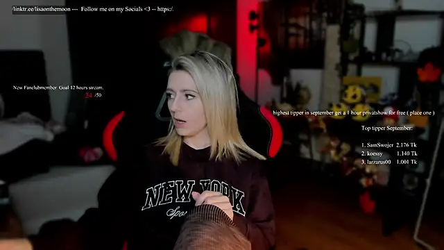 Lisaonthemoon online show from September 2025 06:09:02 PM