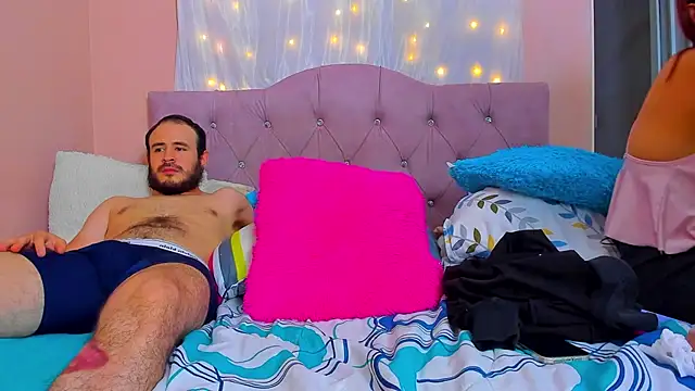 CoupleLatinXXX online show from February 2025 08:30:02 PM