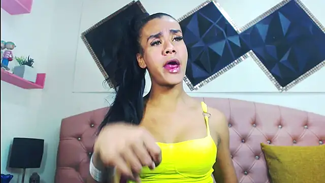 Snapshot of andrea_safeira_doll chatting on October 2025 08:21:02 PM andrea safeira doll online show from October 2025 08:21:02 PM