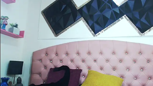 Snapshot of andrea_safeira_doll chatting on November 2025 11:27:02 PM andrea safeira doll online show from November 2025 11:27:02 PM